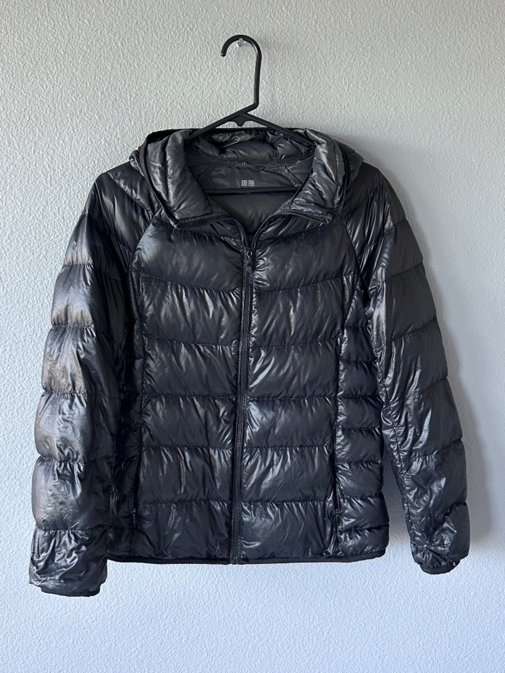 Uniqlo Women's Ultralight Black Down Puffer Jacket